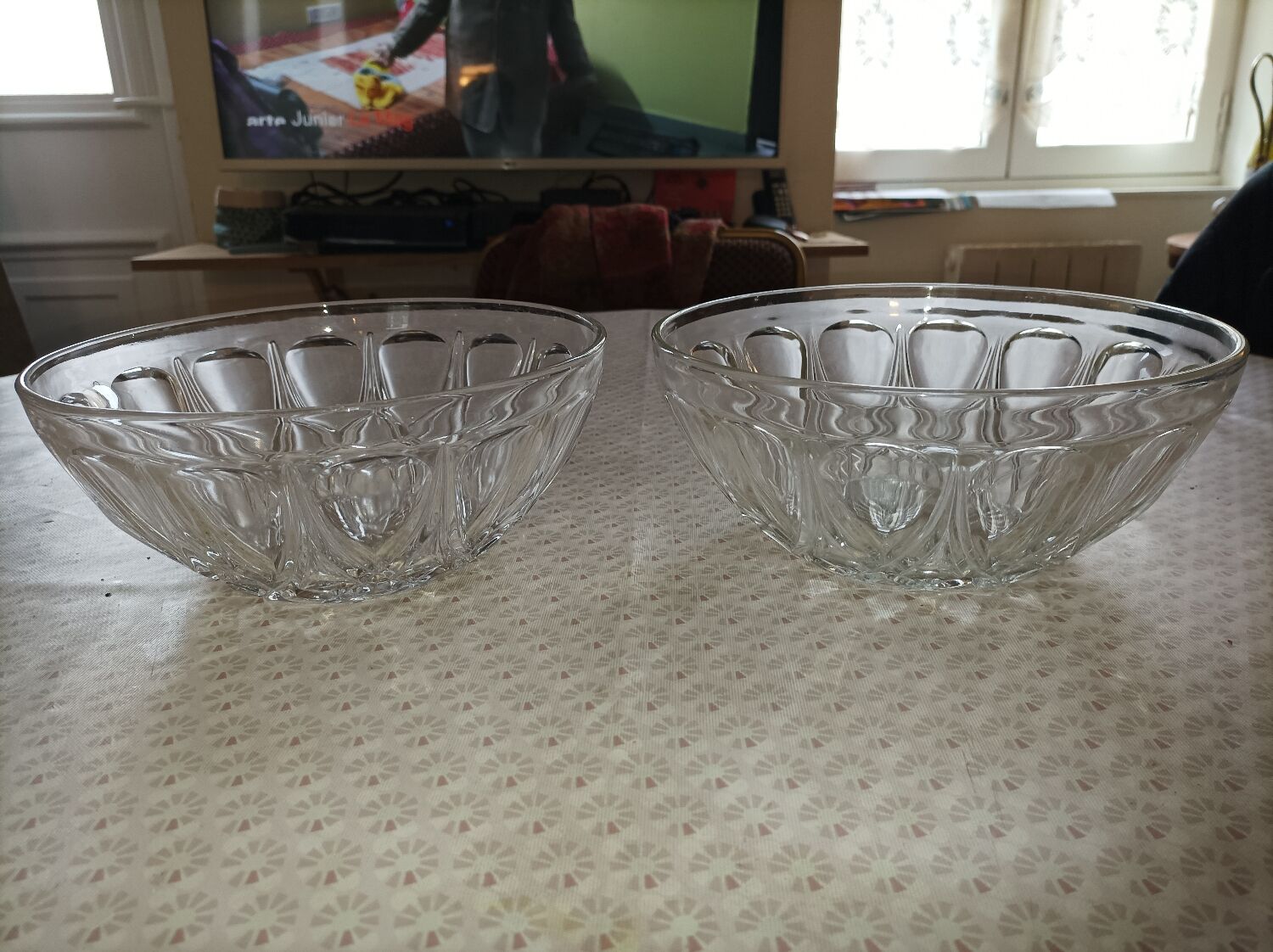 Set of 2 vintage molded glass salad bowls