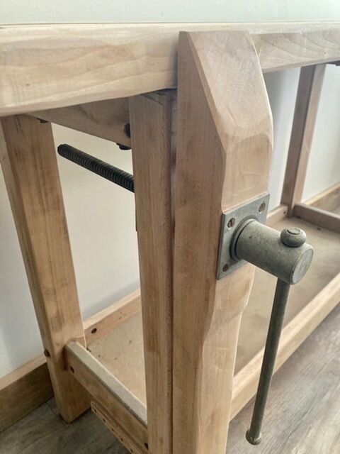 Workbench made of light wood