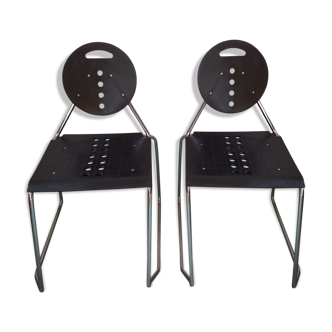 Duo of black chairs vintage Italian design 80s ségis modele charlie