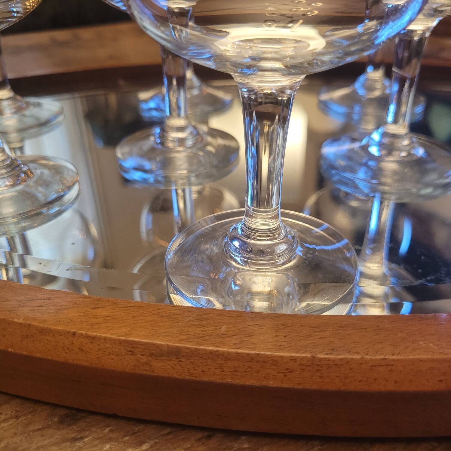 Set of 9 vintage champagne glasses in fine glass