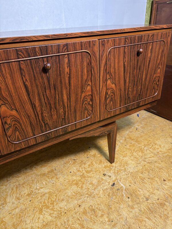 Buffet rétro des années 50 par Beautility, vers 1960, design danois.