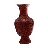 Chinese vase in red lashy on brass enamel