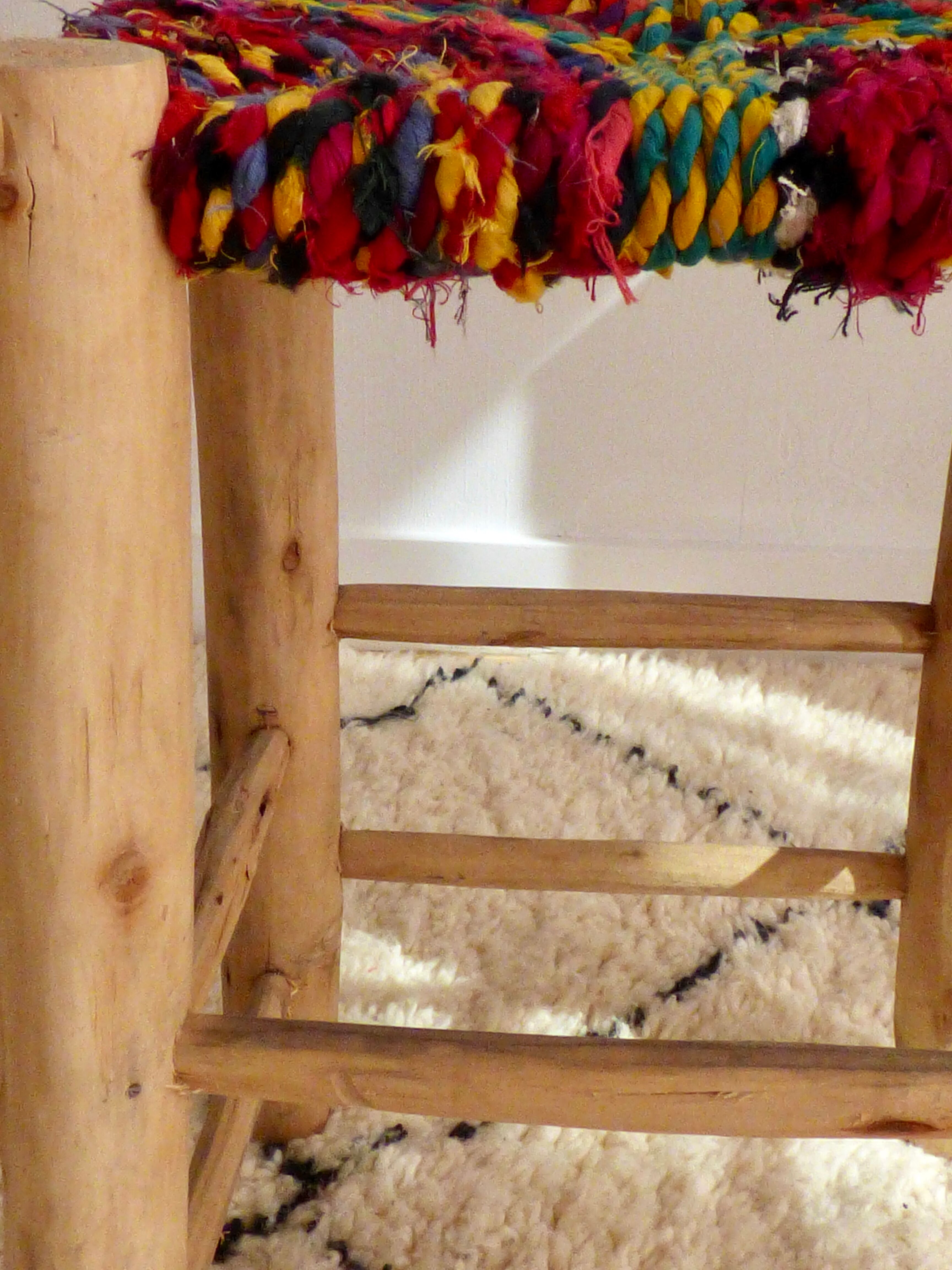 50 cm clogged stool made of lemon and recycled cotton