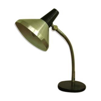 Desk lamp