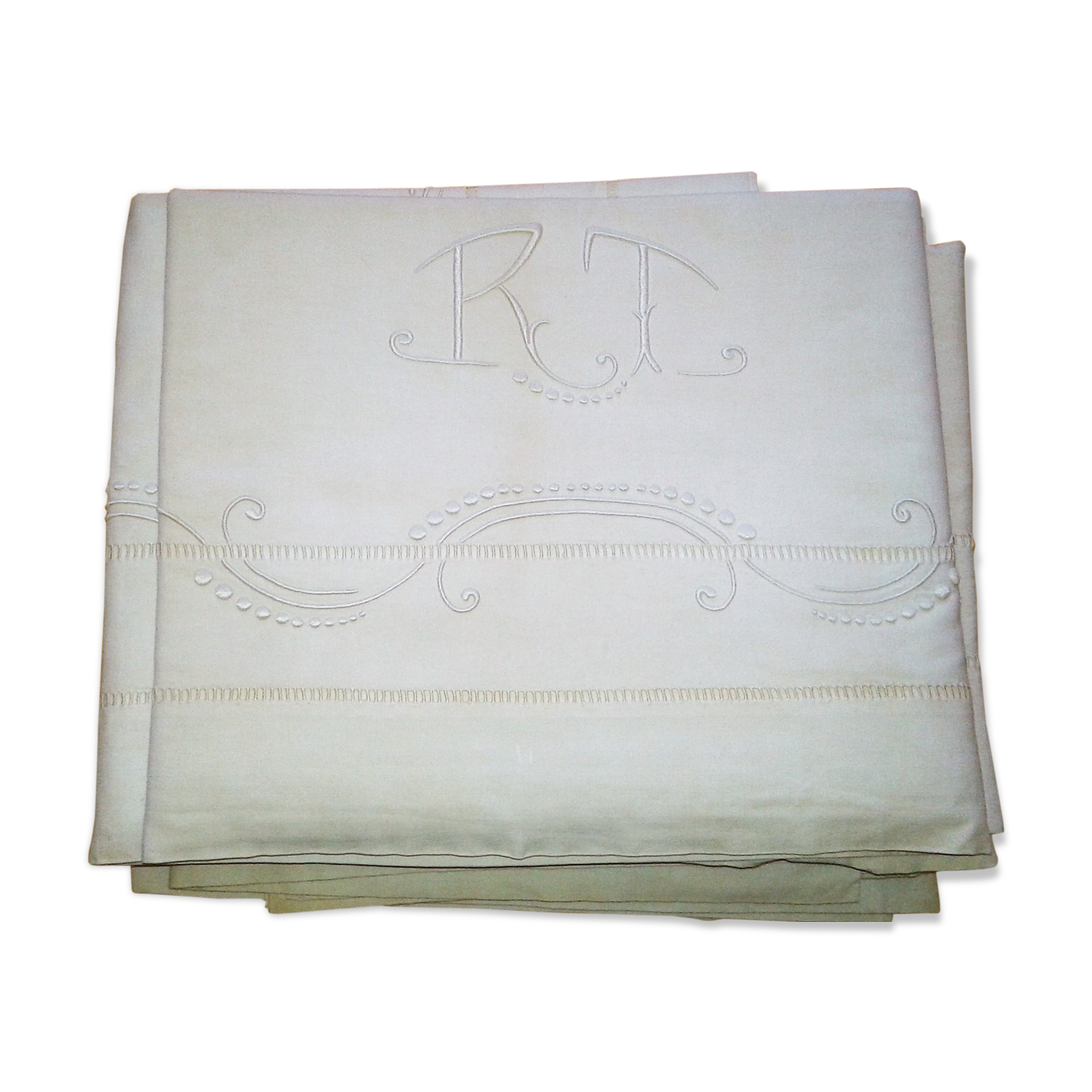 4 old embroidered sheet set