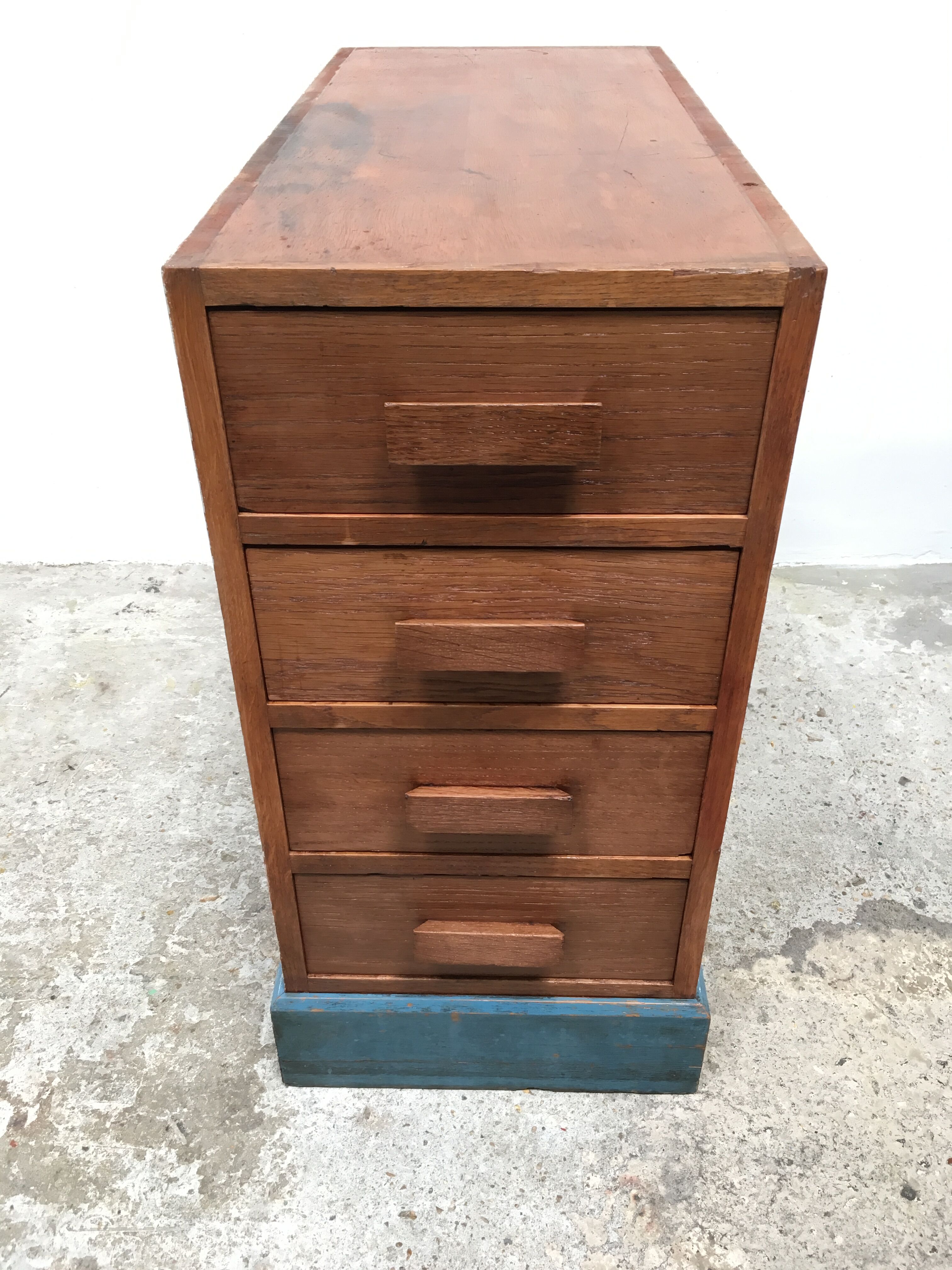 Block of 4 drawers office