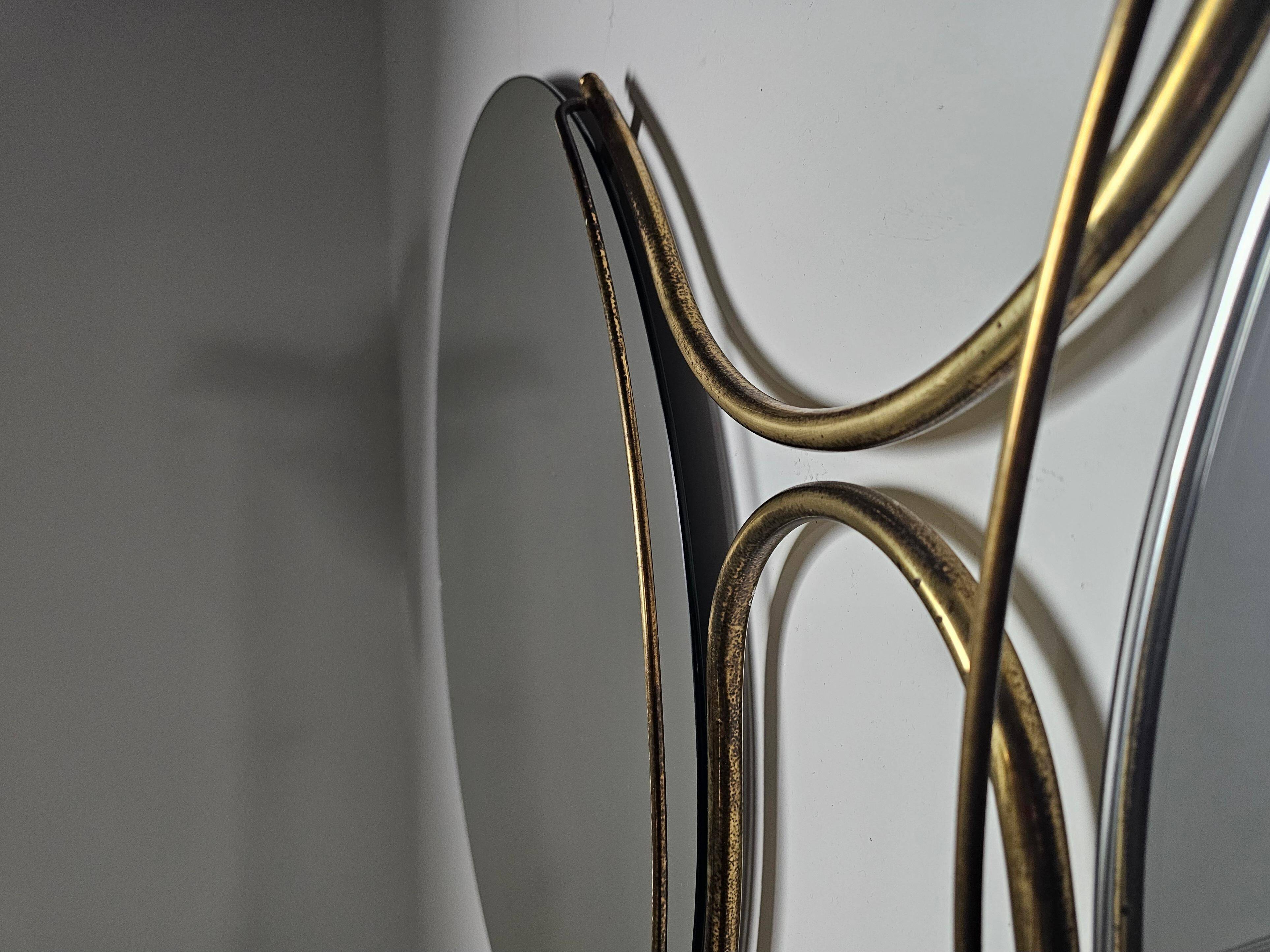 Large modern Italian wall mirror from the mid-20th century.