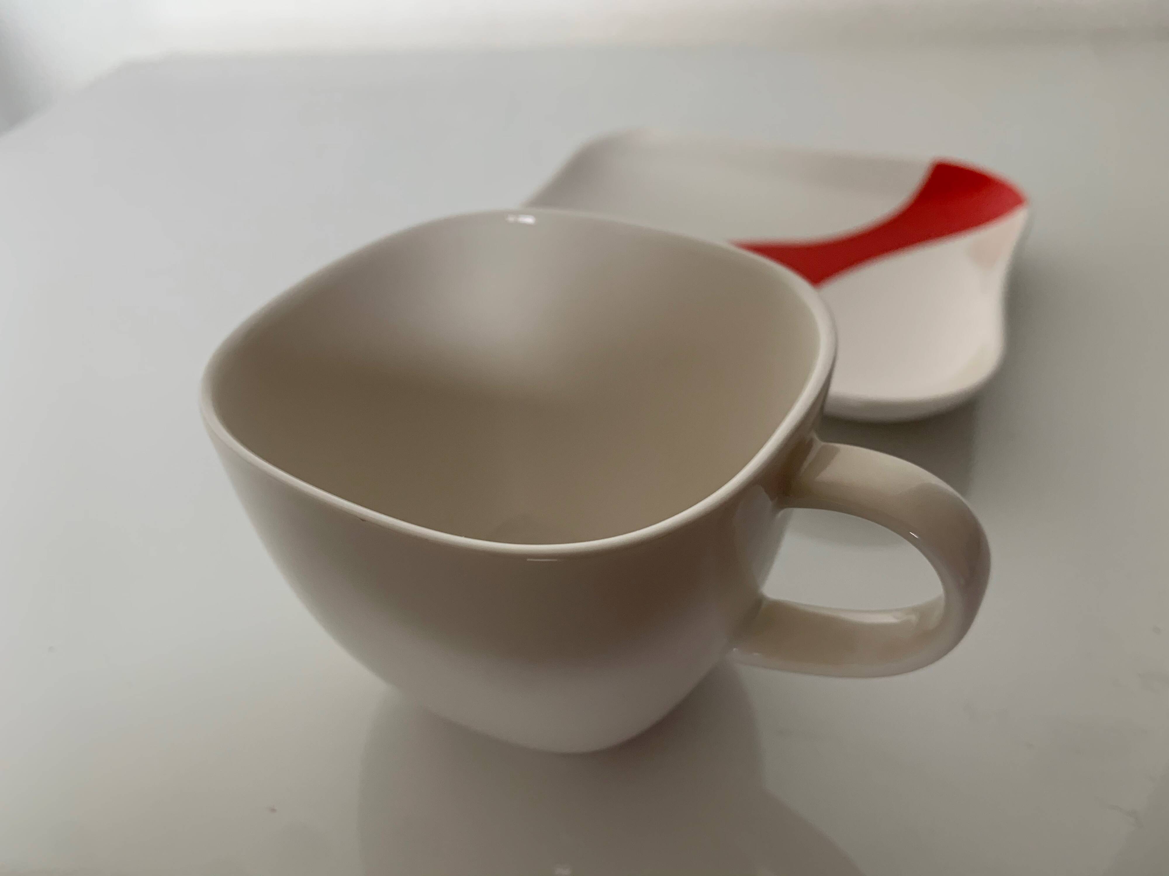 Tasse et soucoupe décor " vivo happy hand cherry"