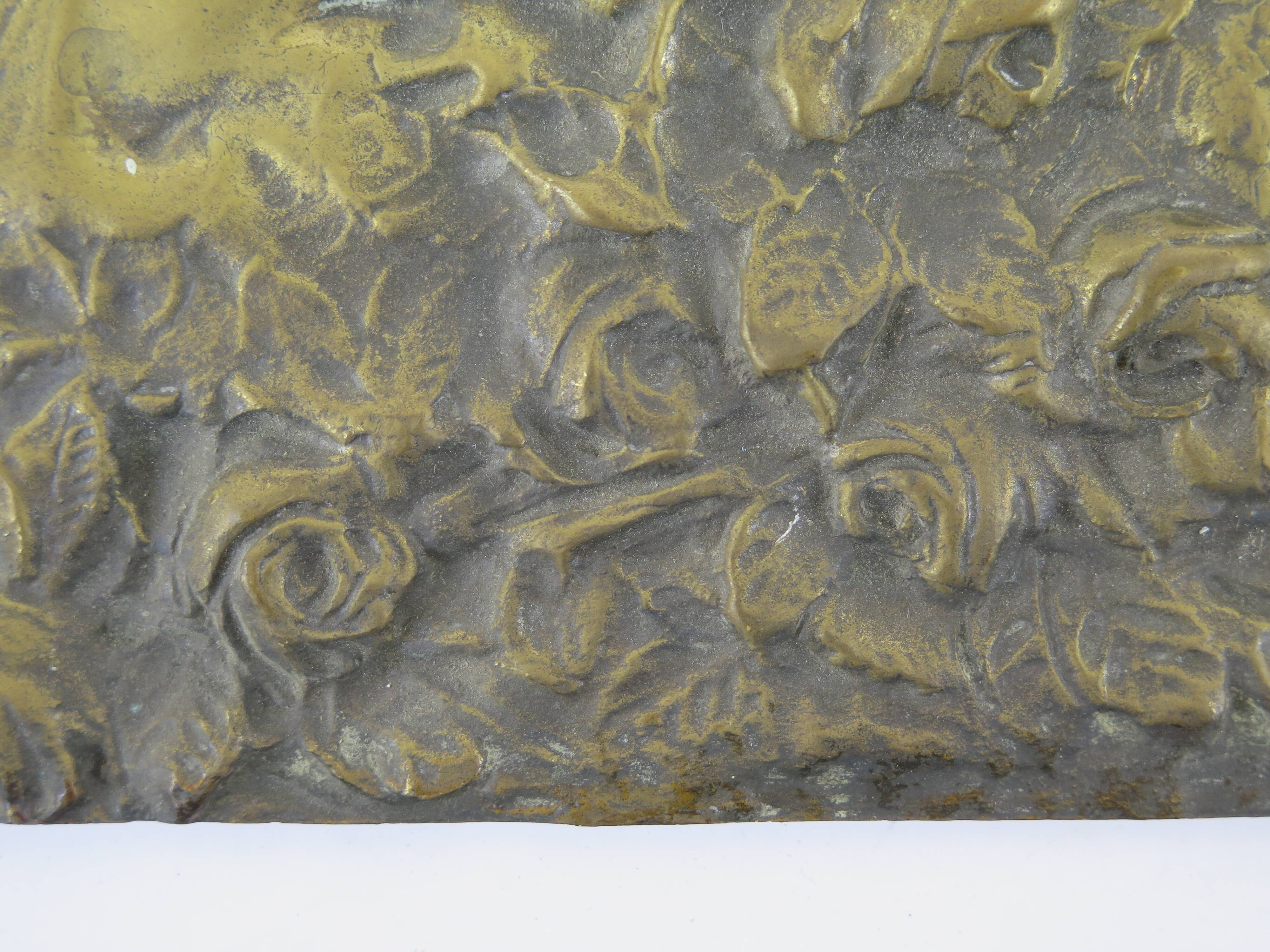 Art nouveau bronze sculpture bas-relief wall panel portrait of mother and child Italy early 20th X7