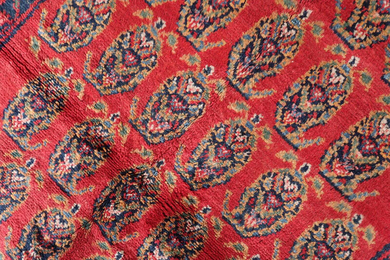 Handmade vintage Persian Hamadan rug 137cm x 210cm, 1960s