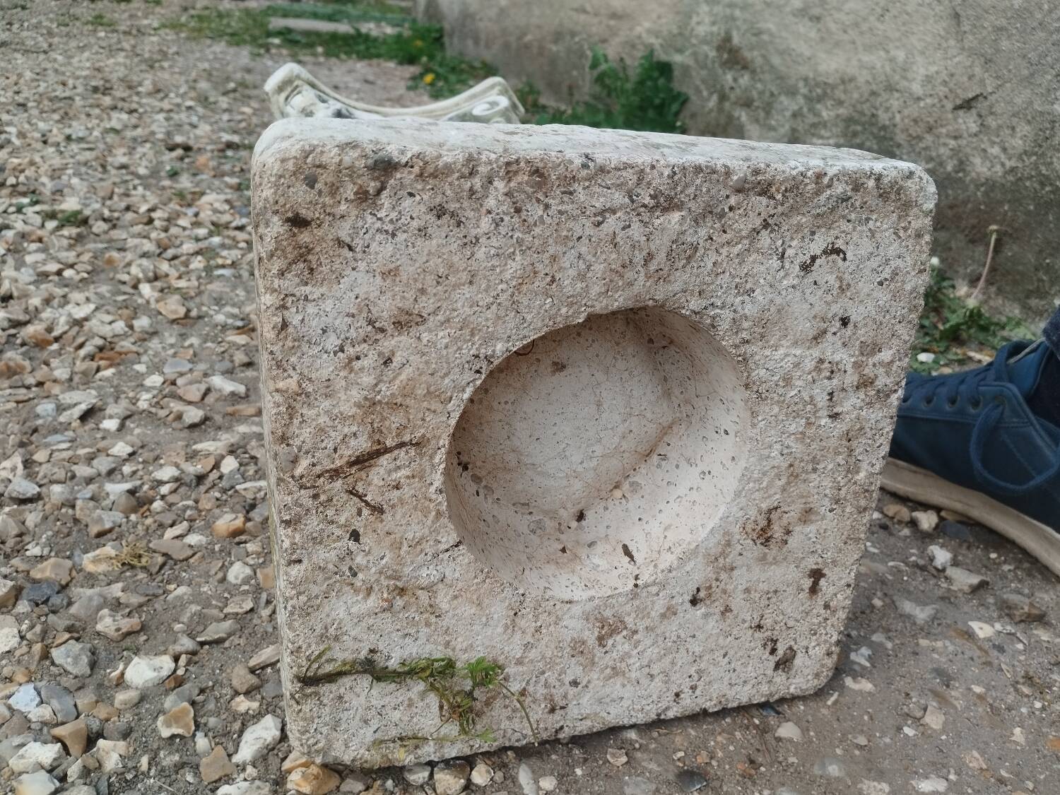 Vintage antique stone Medici garden planters