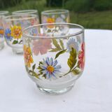 10 vintage glasses with flower patterns