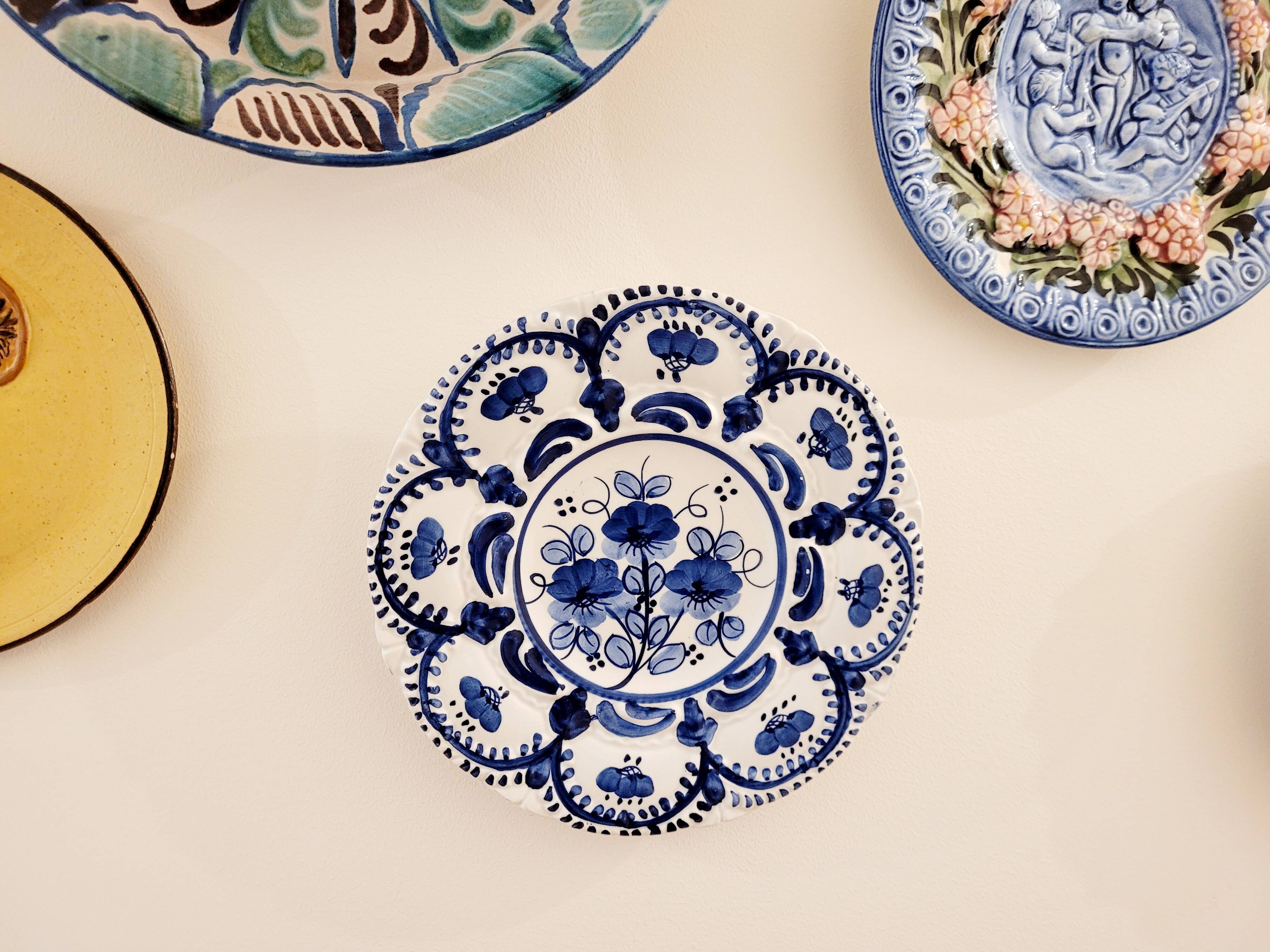 Ceramic wall plate signed HNOS Martinez Spain