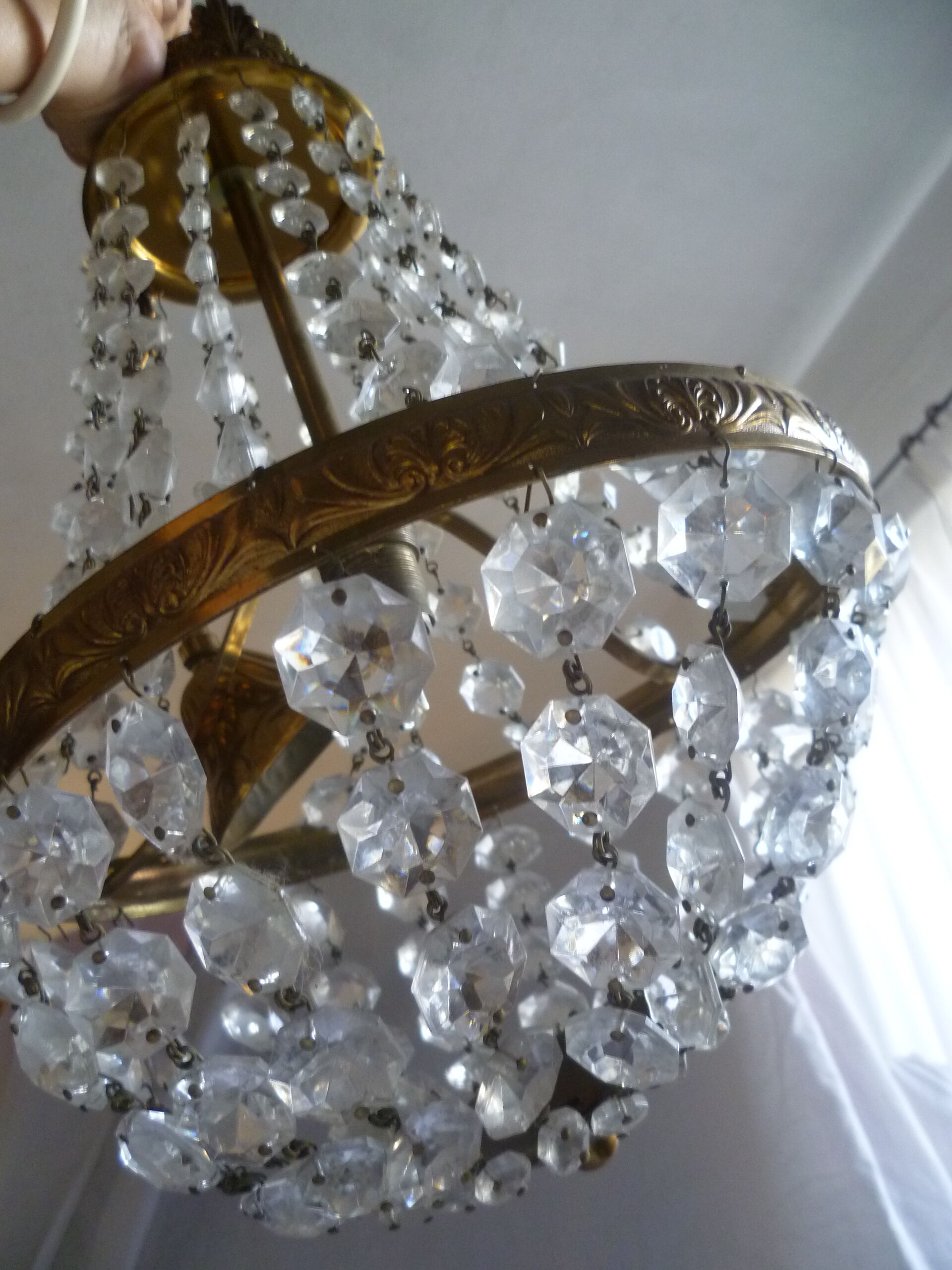 Balloon chandelier grapevines glass & brass 1 fire