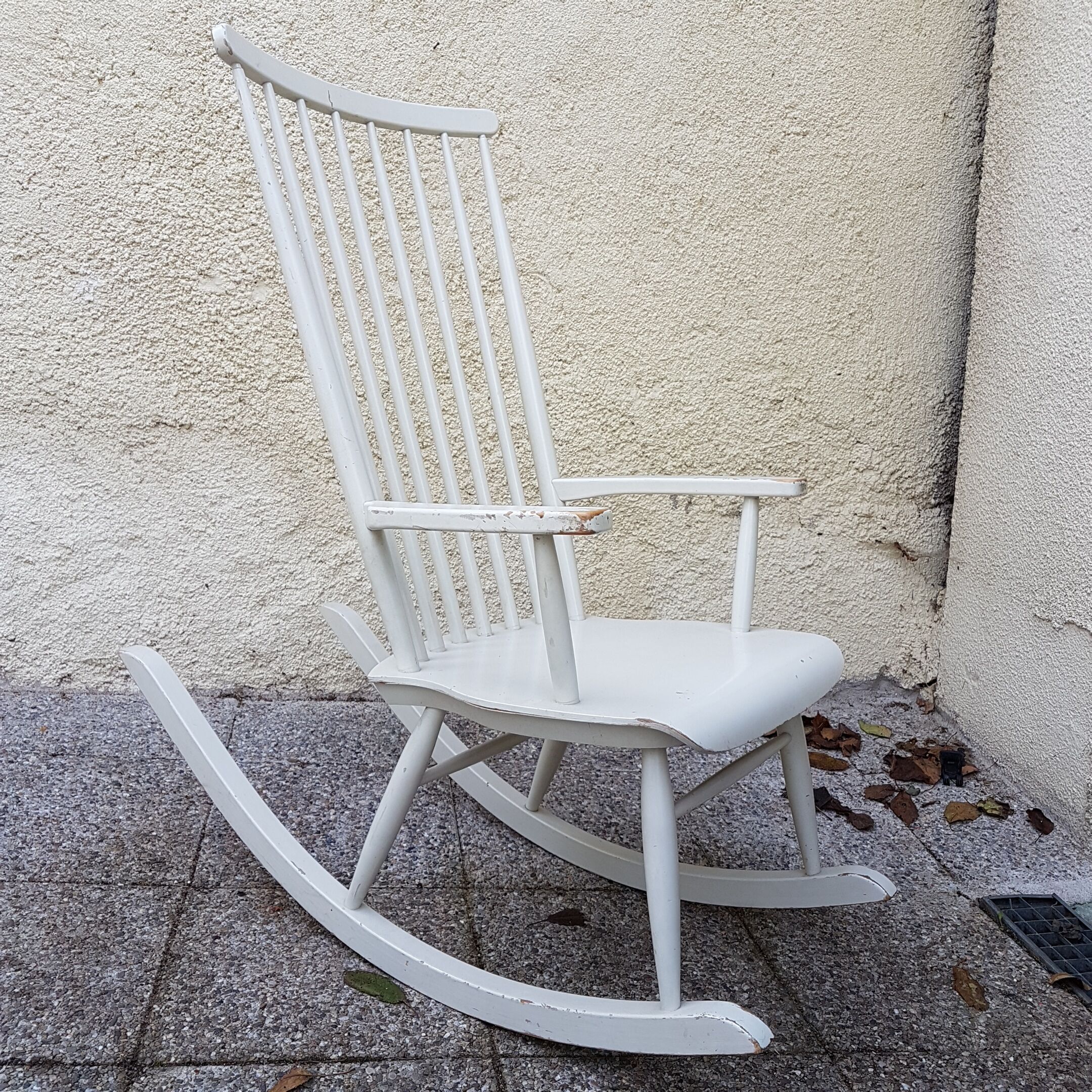 Rocking chair en bois blanc Selency