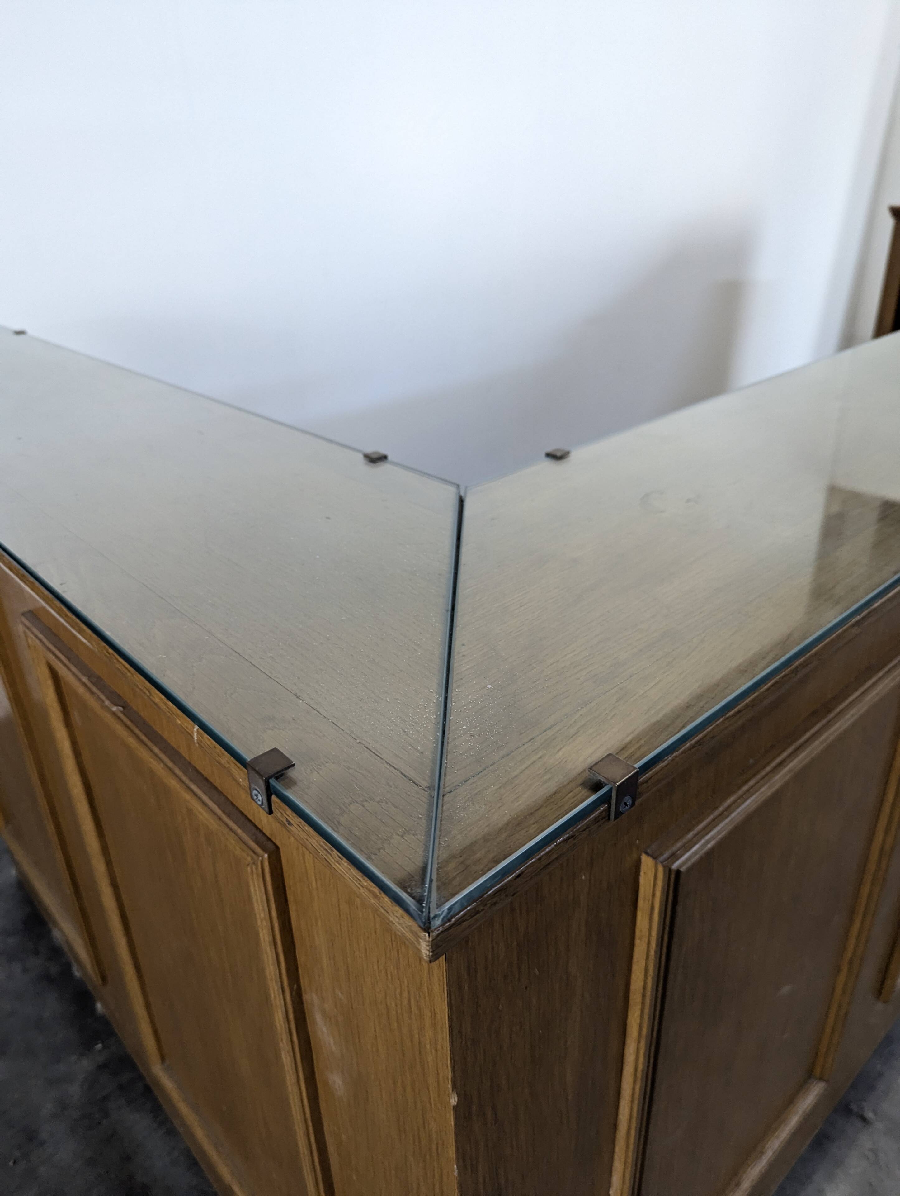 Grand comptoir meuble de métier en chêne