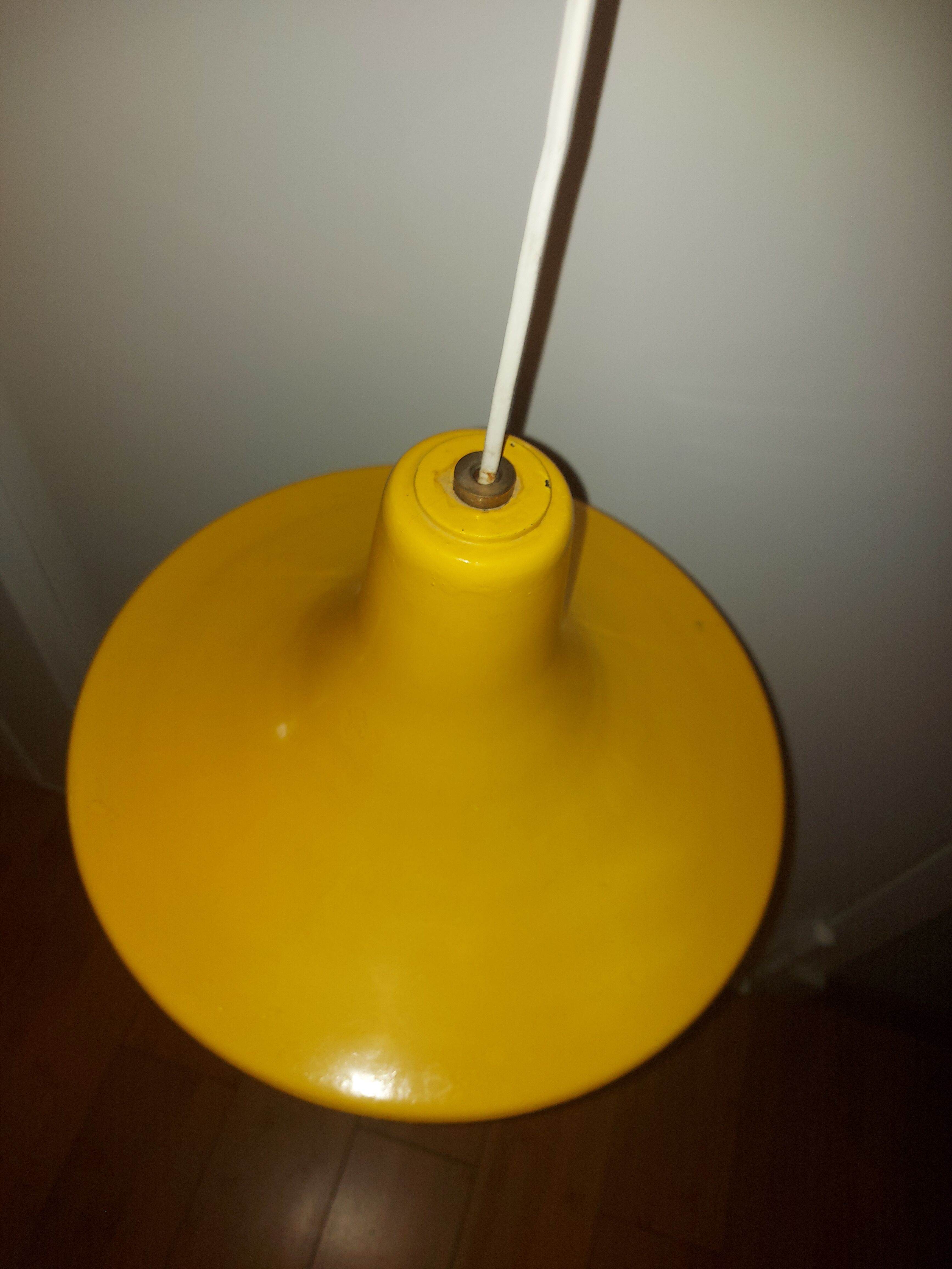 Suspension type indus in yellow metal