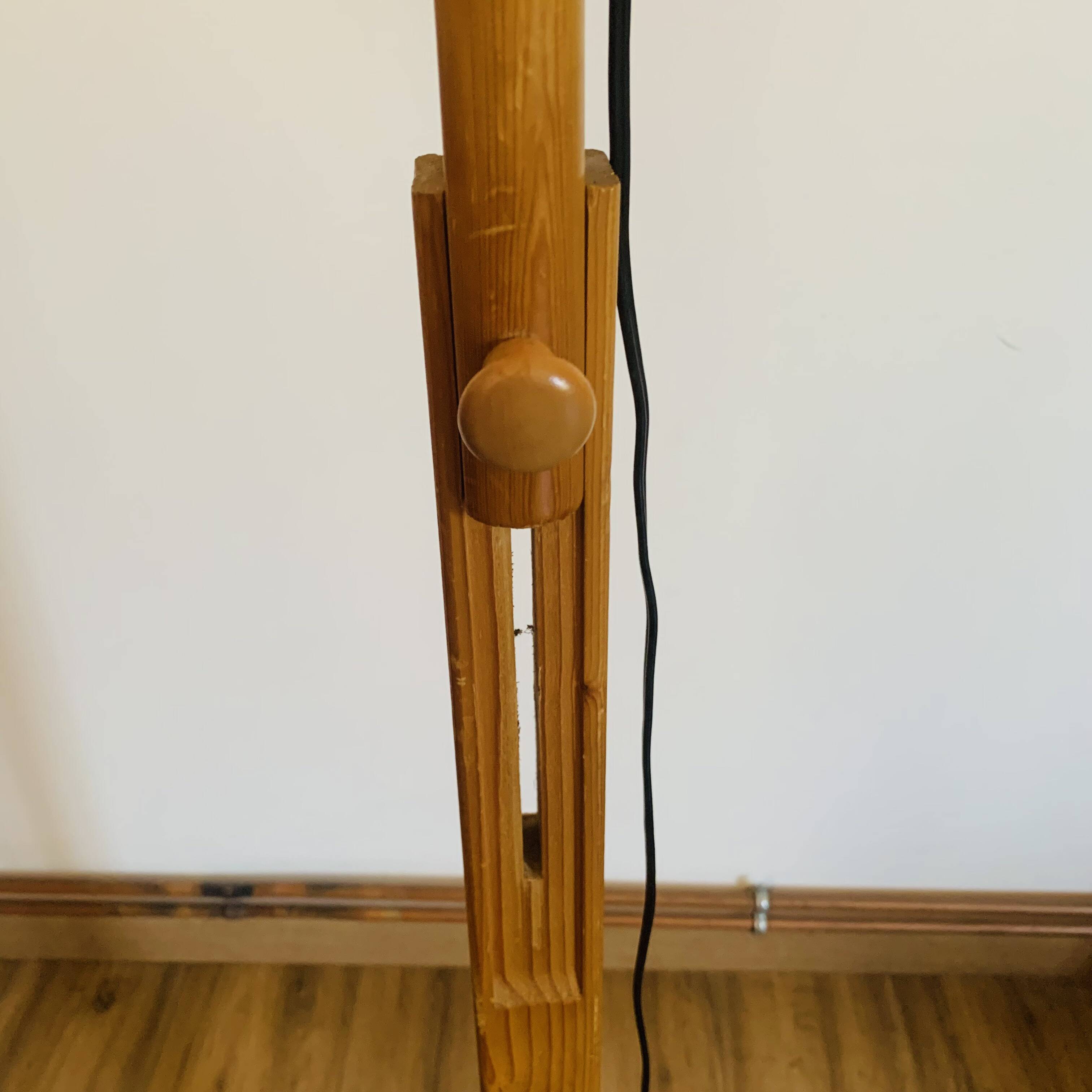 Lampadaire vintage articulé en pin – travail scandinave