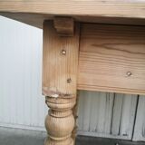 wooden dining table, vintage, turned legs, firm table style