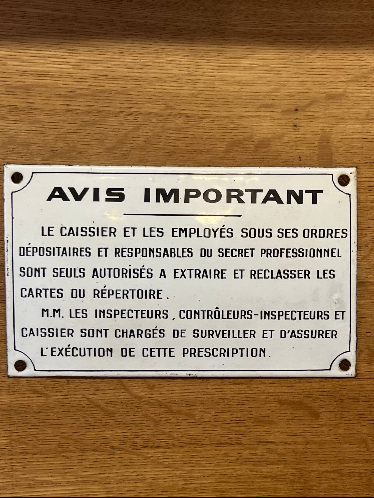 Meuble à clapet et tiroir banque de France