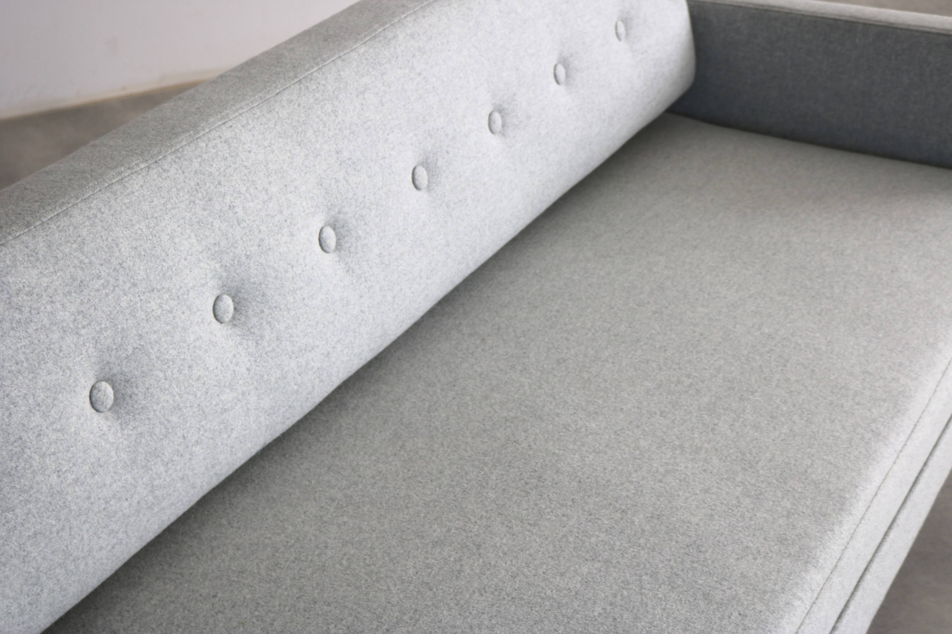 Rare sofa by Edward Wormley model "New York"