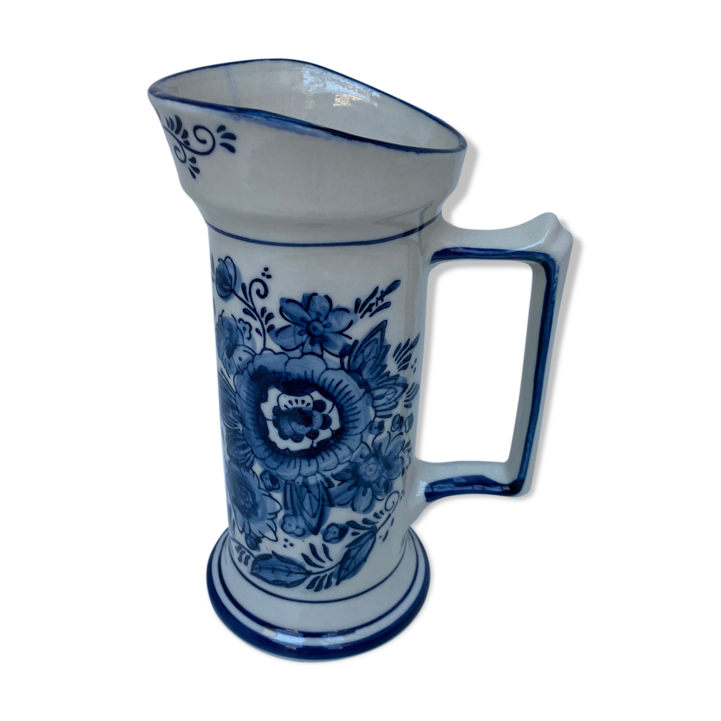 Delft earthenware pitcher / vase