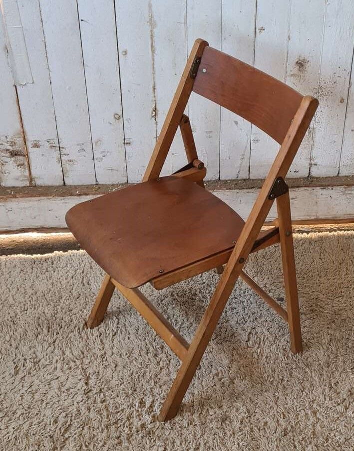 Vintage desk and school chair