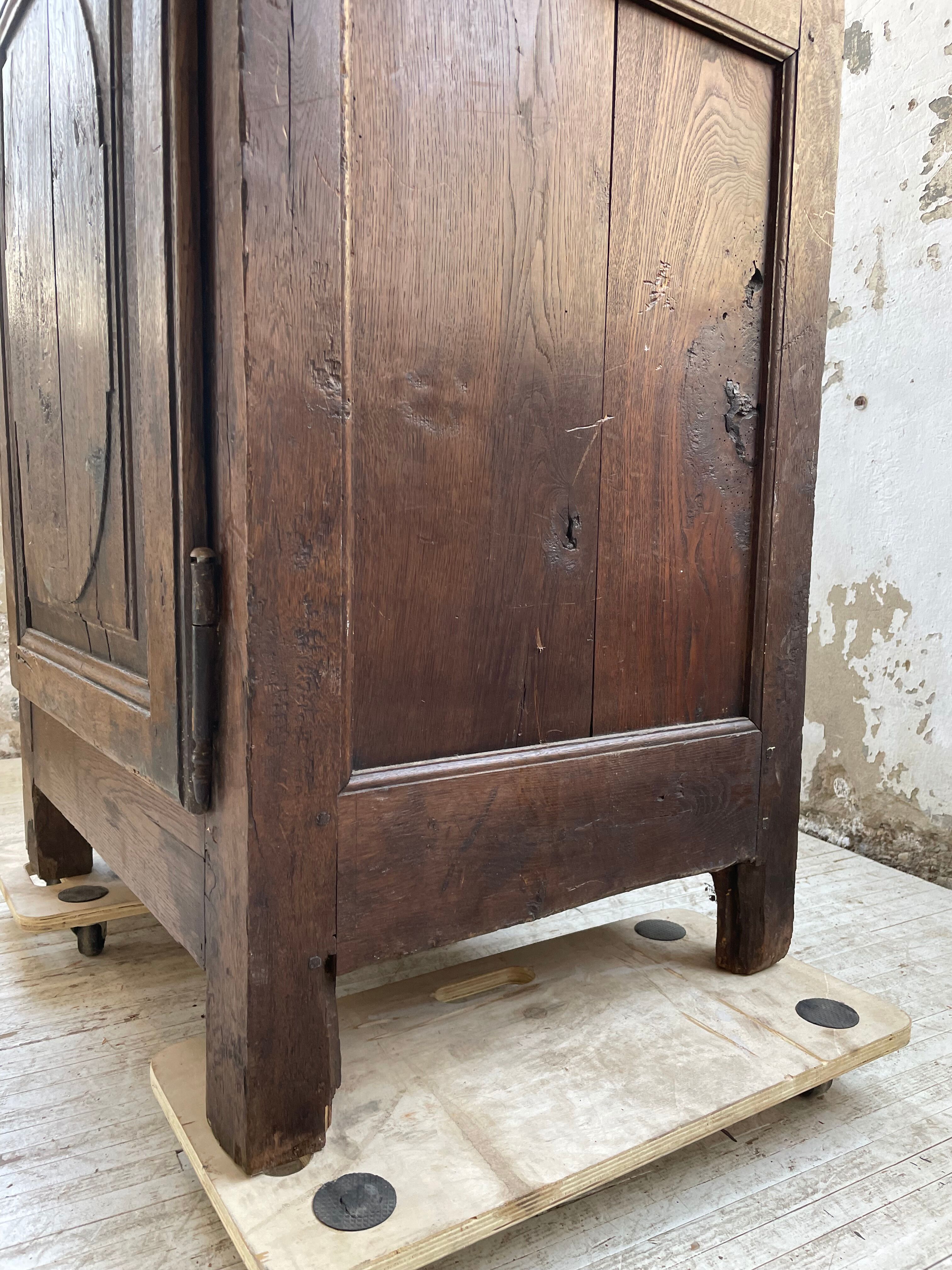 Savoyard solid oak cabinet XVIIIth