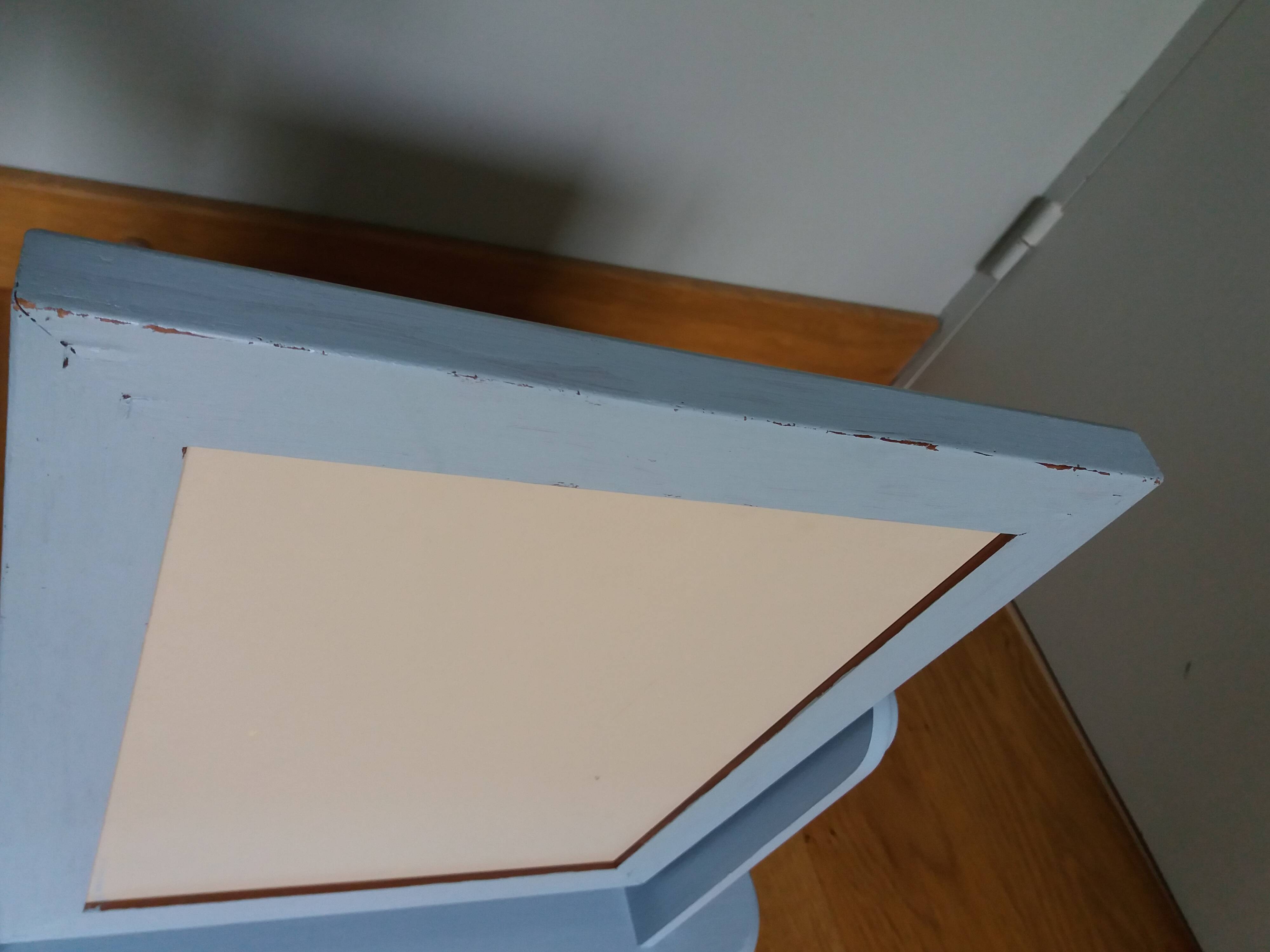 Swivel table mirror