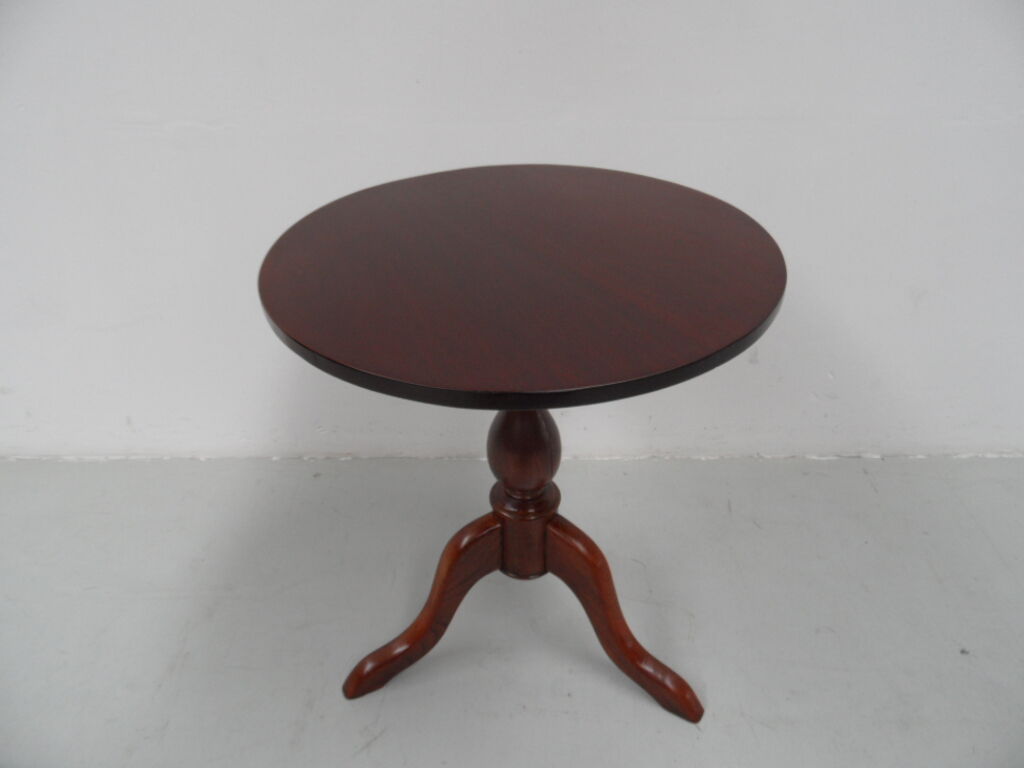 Antique mahogany round side table