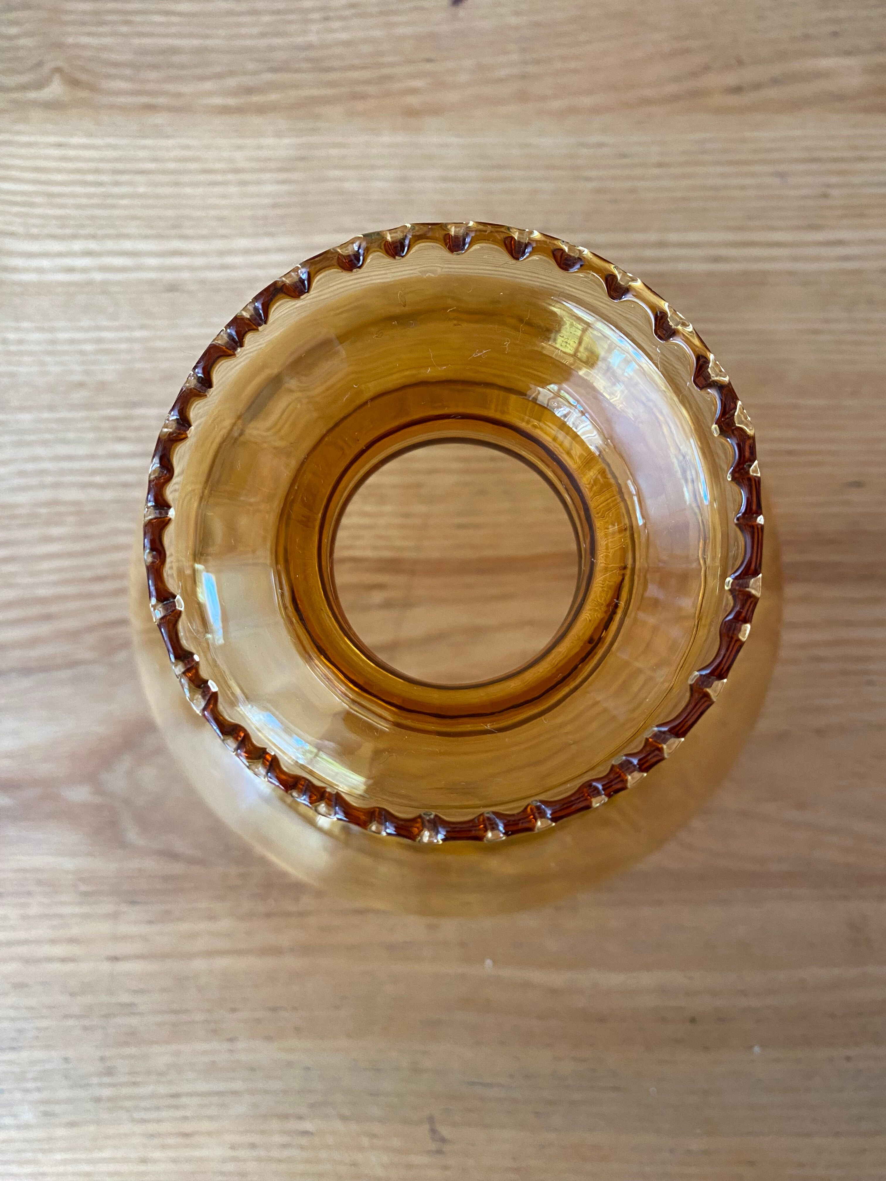 Amber glass pendant light