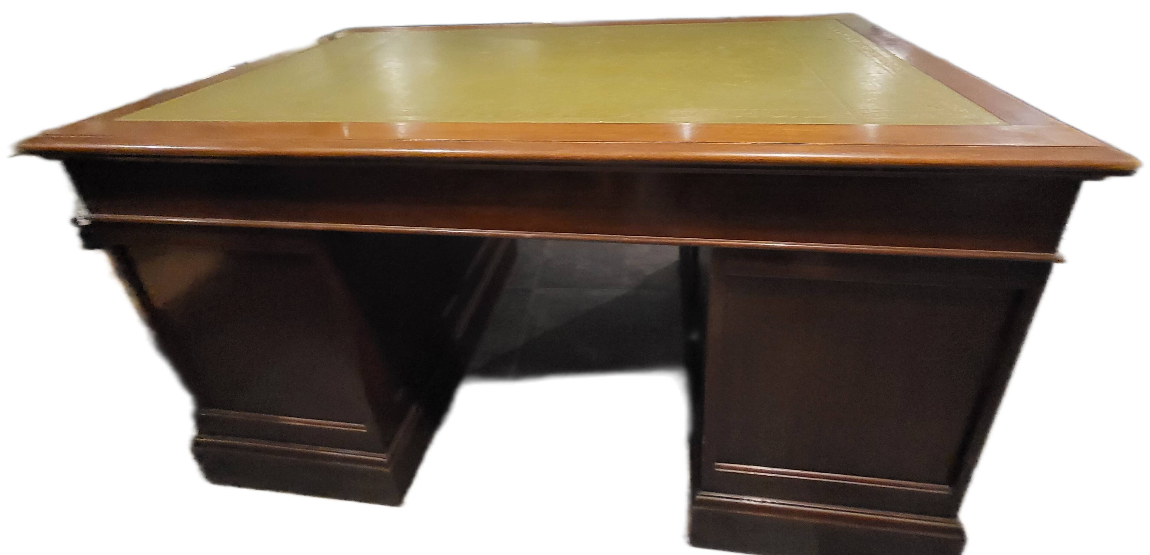 Bureau Anglais "Pedestral  Desk" Époque  Victorienne