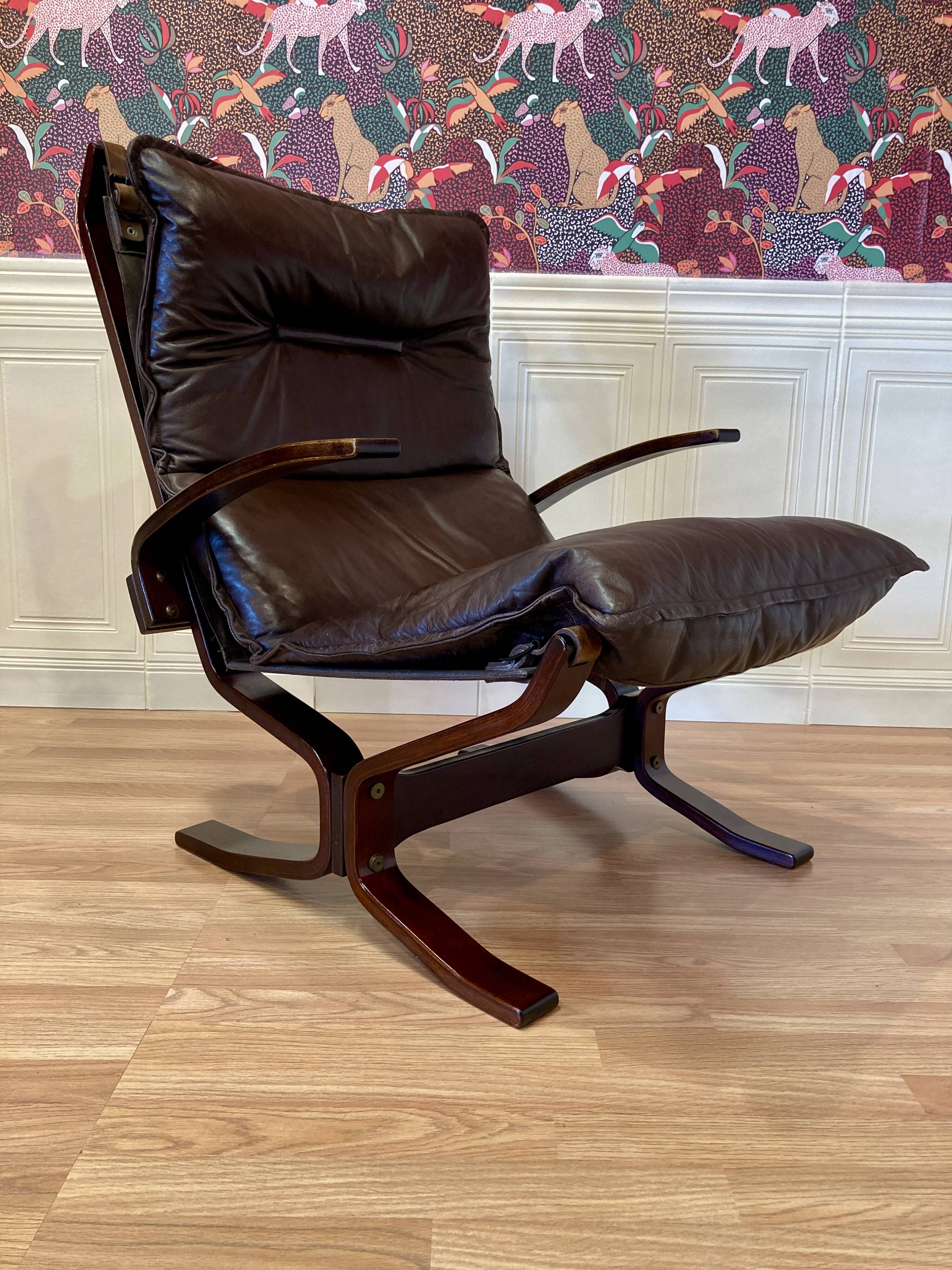 Duo de fauteuils cuir "design scandinave" 1950 "Ingmar Relling".