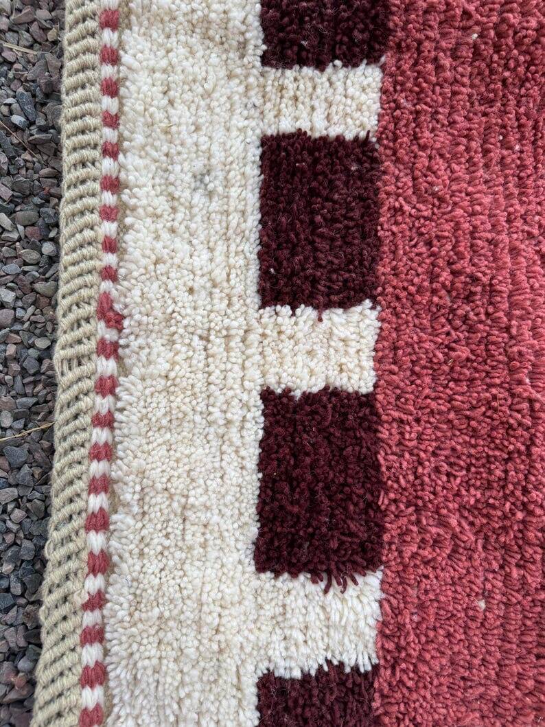 Traditional handmade pure wool Berber rug size 2.5/3.5 m