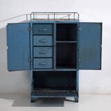 Armoire vintage de style industriel avec patine bleue (c.1950)