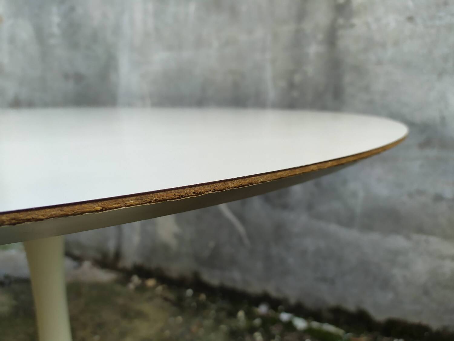 Vintage tulip foot table
