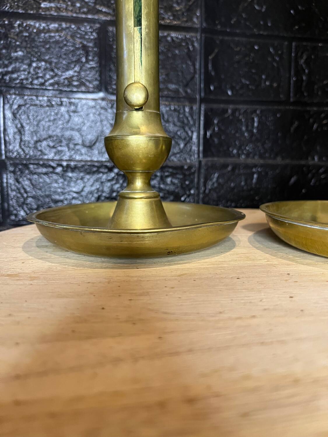 Lots 2 Brass Candlestick Holder