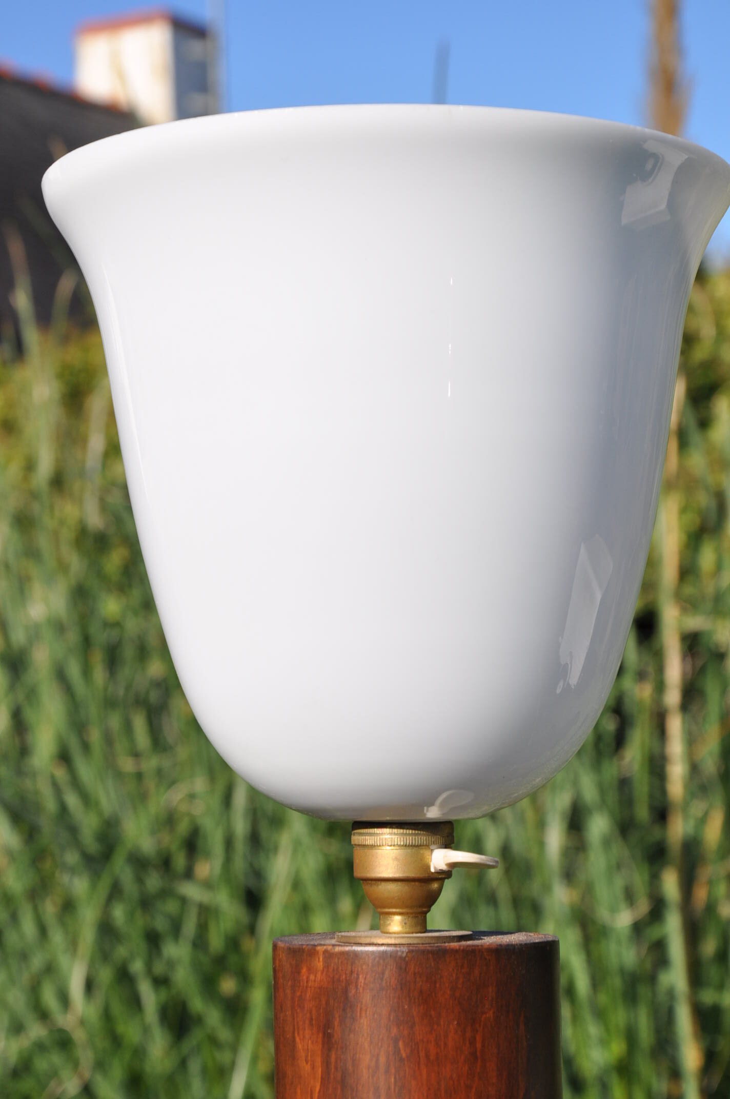 Art deco lamppost