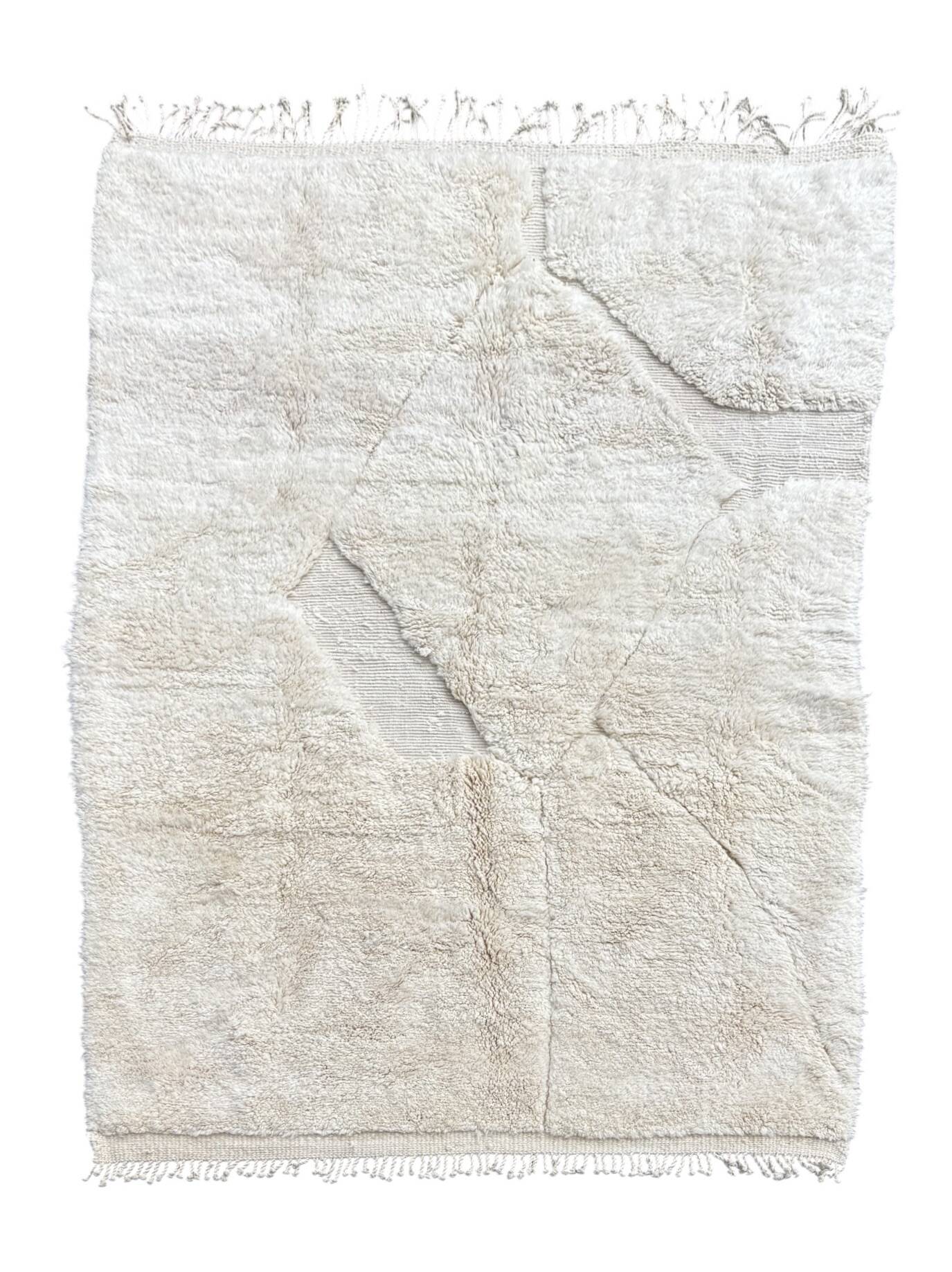 White Moroccan shaggy wool rug