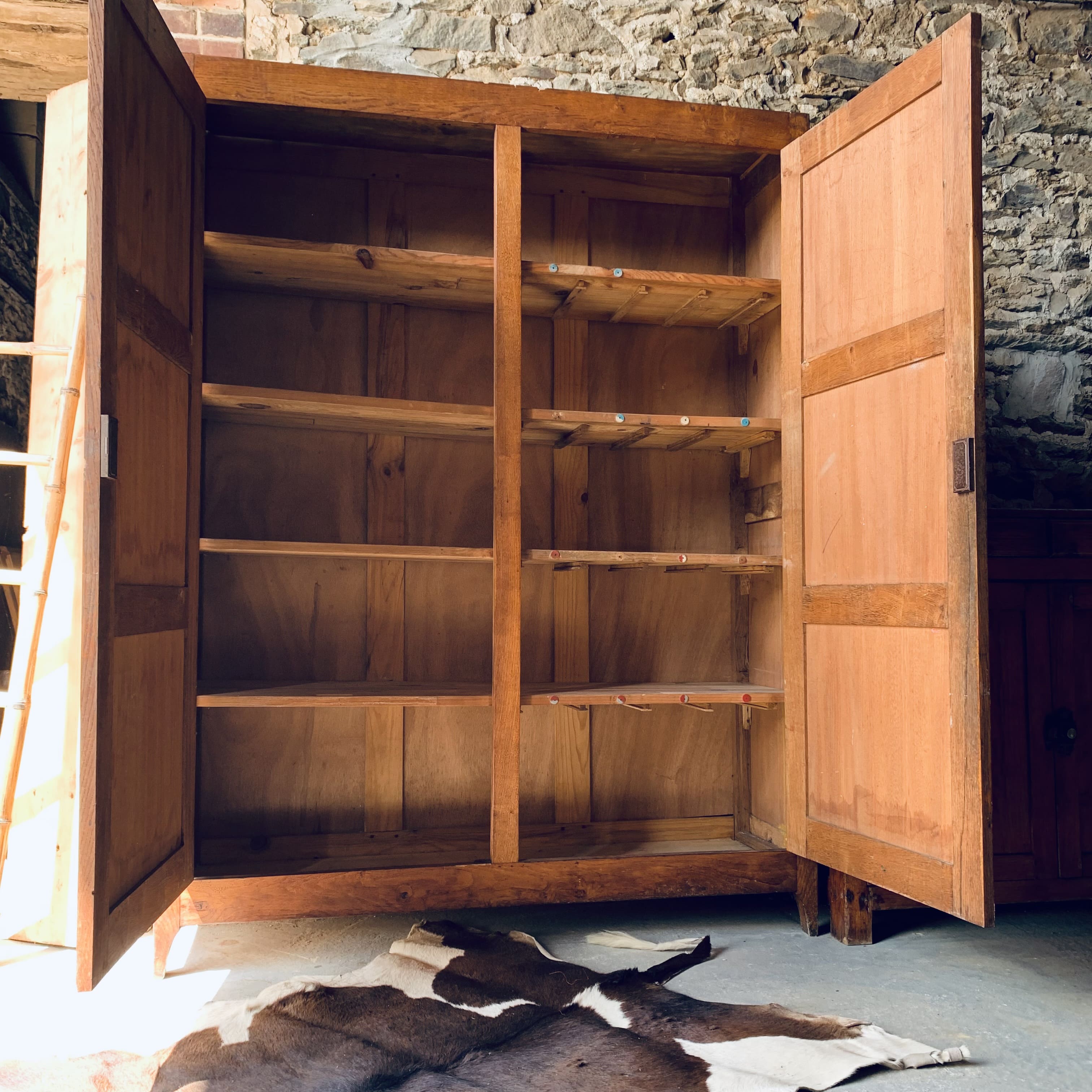 Armoire d’école vintage