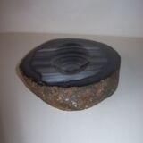 Ashtray in agate