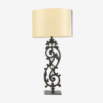 Iron cast iron railing lamp