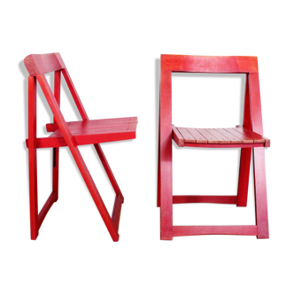 Pair of folding chairs