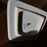 Earthenware tray with handle