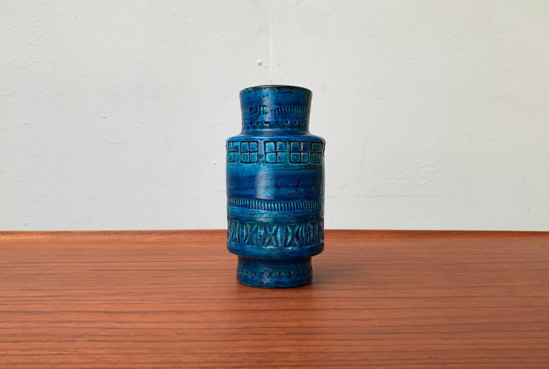 Mid-century Italian Rimini Blu ceramic vase by Aldo Londi for Bitossi.