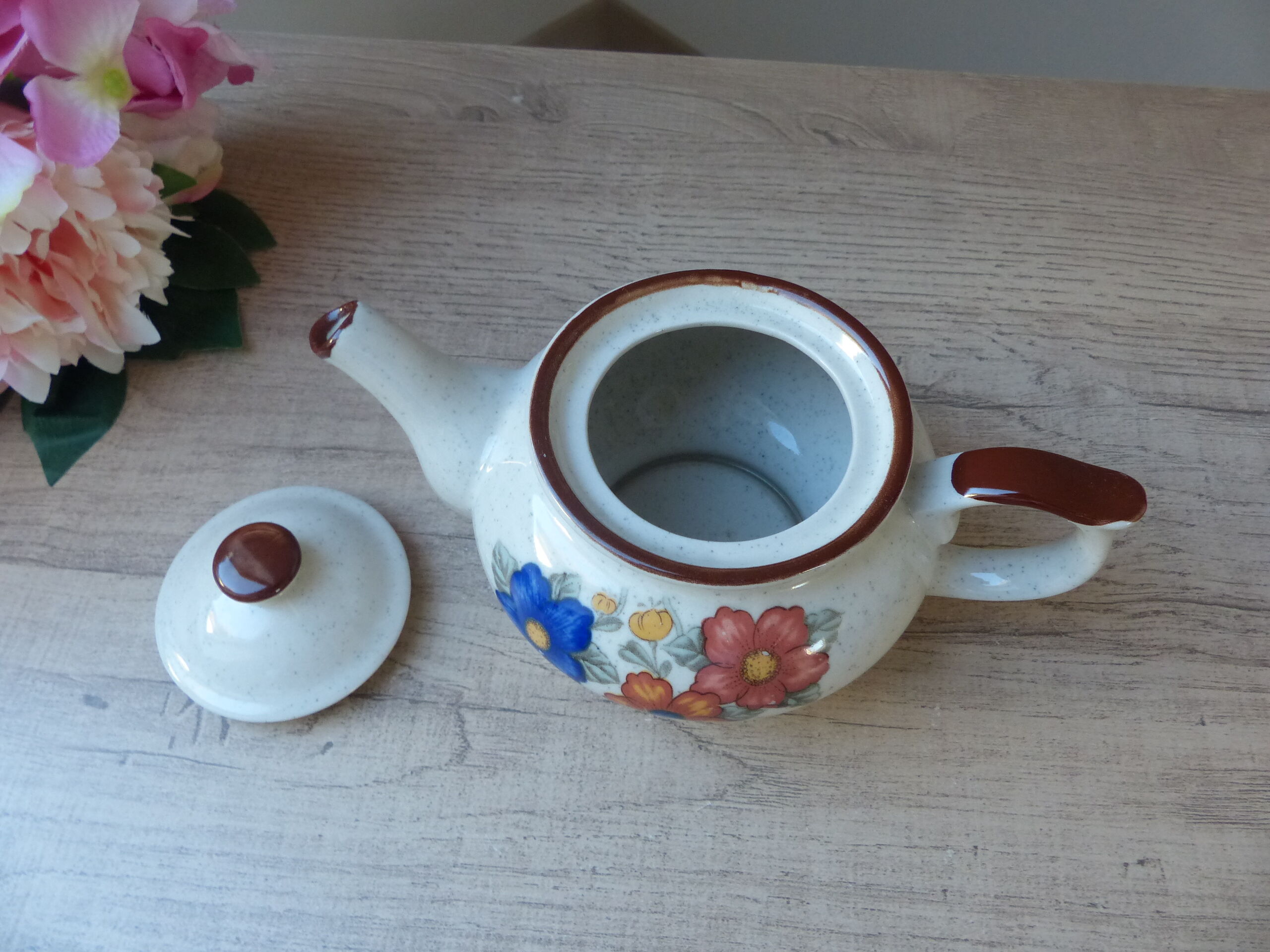 Coffee maker décor blue and orange flowers in real stoneware 1970