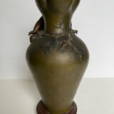Vase en bronze A Moreau