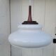 Suspension en opaline et teck