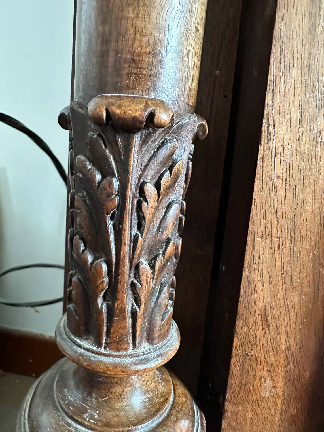 Large antique display cabinet – Henri II style – Late 19th century