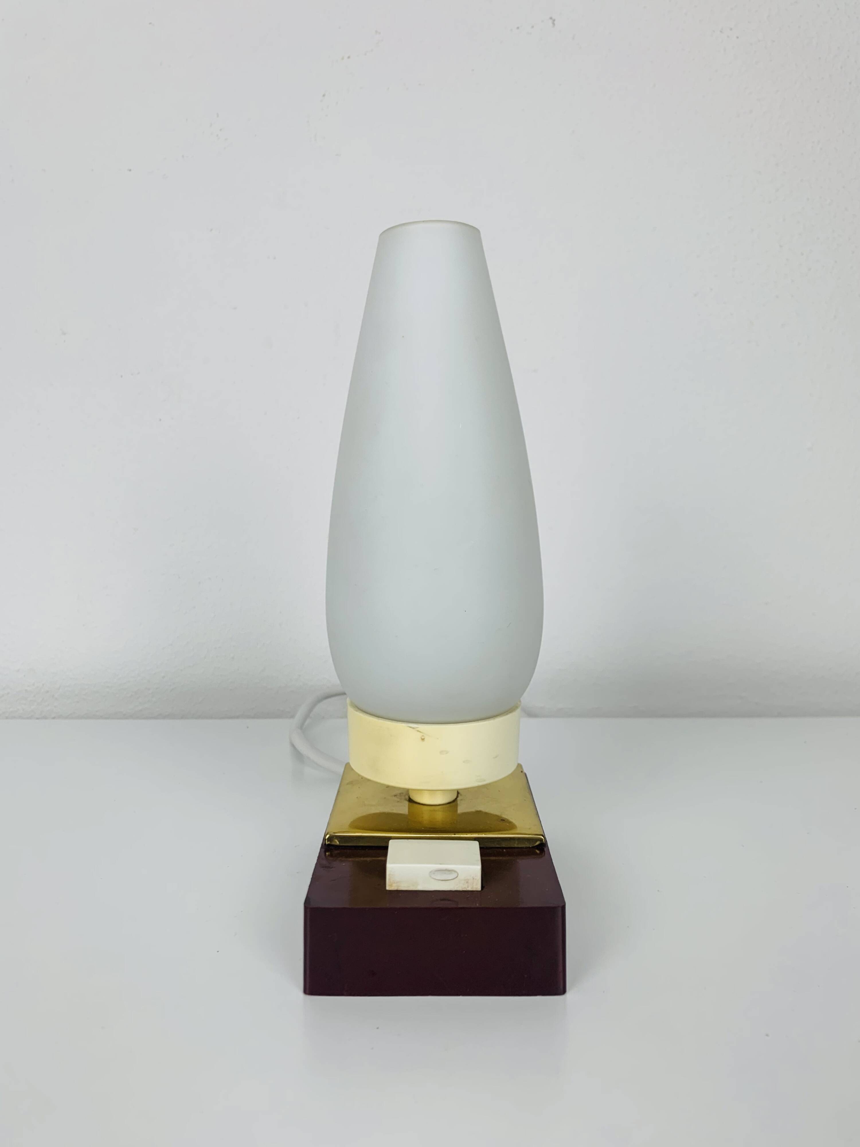 Opaline and Bakelite tulip lamp, 1950s